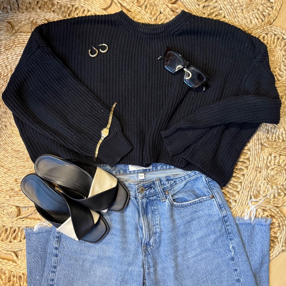 Victoria + Sophia Black Ribbed Knit Crewneck Sweater Womens‎ SM